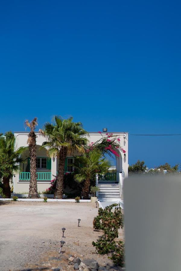 Kamari Beach Houses With Balcony And Garden エクステリア 写真