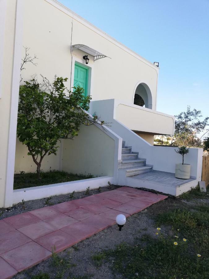 Kamari Beach Houses With Balcony And Garden エクステリア 写真